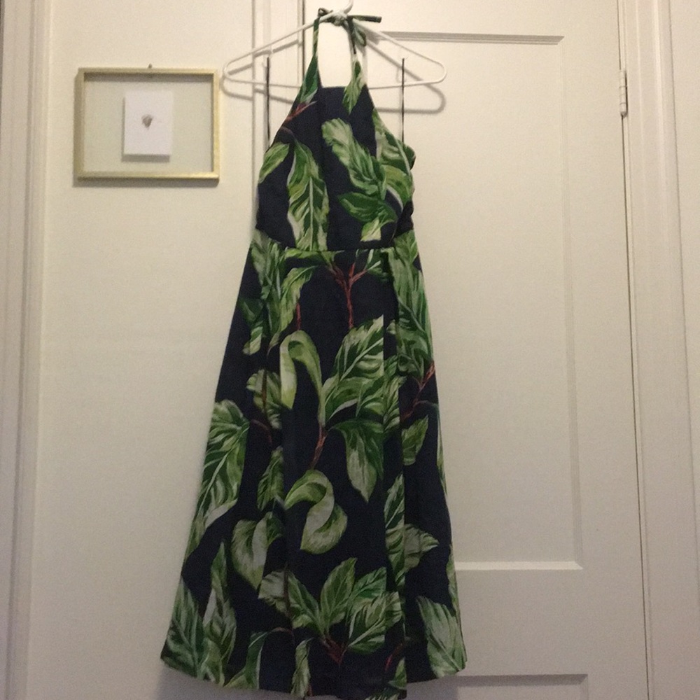 Leaf print halter dress with pockets!
